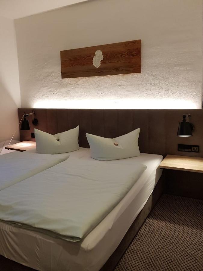 Hotel Ritterhof Kampehl à Neustadt  Extérieur photo