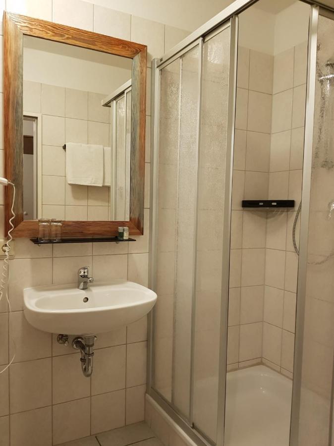 Hotel Ritterhof Kampehl à Neustadt  Extérieur photo