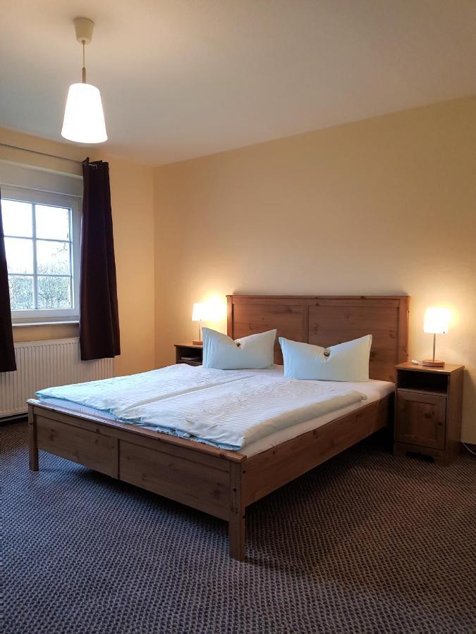 Hotel Ritterhof Kampehl à Neustadt  Extérieur photo
